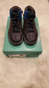 New Clarks Beven Boy Blue Leather Casual Sneakers size 10.5 MW 64360/64345 - Picture 1 of 4
