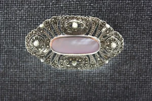 MARCASITE BROOCH with MOTHER of PEARL set in.925 STERLING SILVER FREE SHIPPING! - Picture 1 of 4