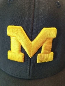 University of Michigan Hat Wolverines Fan Favorite Blue Adj Embroided Logo - Picture 1 of 9