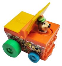 Yogi Bear Wacky Racing Cart Hanna-Barbera, Cartoon Network Toy 2.75"