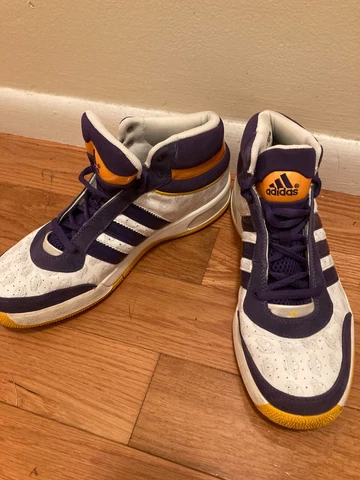 Adidas Top Ten NBA Series Los Angeles Lakers Shoes Used Good Condition Cover