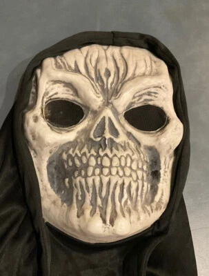 Skeleton Light Up Pull On Halloween Face Mask Preowned - Image 1 of 4