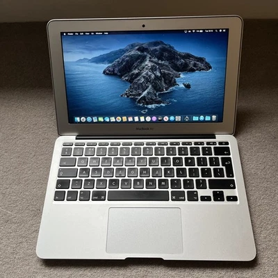 2012 Apple MacBook Air 11",  i5,  1.7GHz,  128GB SSD,  4GB RAM,  A1465,  Silver - Image 1 of 4