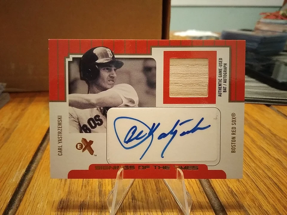 2004 Fleer Signings Of The Times Carl Yastrzemski #8 Auto/Relic SP 02/67 HOF Gem - Image 1 of 2