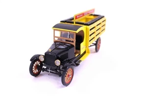 Danbury Mint Ford Coca Cola Truck 1927 Lieferwagen Gelb Modellauto 1:24 Replica - Picture 1 of 7