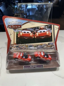 Disney Pixar Word of Cars Movie Moments MIA & TIA International Karte - Bild 1 von 2