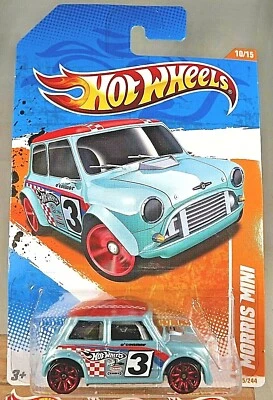 2011 Hot Wheels #75 Track Stars 10/15 MORRIS MINI вариант Aqua с красными 10 спицами - Изображение 1 из 4