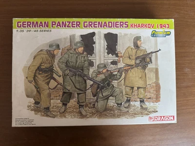 Dragon 6305 - German Panzer Grenadiers Kharkov 1943 1/35 Premium ed. VEDERE DESC - Immagine 1 di 4
