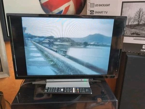 Toshiba Smart LCD Color TV/DVD/24D3753DB y Control Remoto+ En Caja. Antena K906 - Imagen 1 de 14