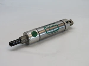 Clippard UDR-20-2 Air Cylinder 1-1/4" Bore 2" Stroke USED - Picture 1 of 4