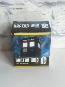 Mega Mini Kit Iluminado Doctor Who BBC TARDIS Réplica Juguete Línea de Tiempo Fotos en Color - Imagen 1 de 4