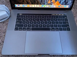 macbook pro Sierra OS 10.12.6 touch bar - Picture 1 of 7