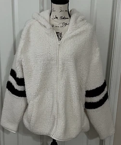 Womens Size Petite 2XL Softest SHERPA Jacket Faux Fur Cozy Warm Zip Up Hooded - Picture 1 of 7