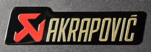 Pegatina emblema escape escape AKRAPOVIC resistente al calor aluminio - rojo/oro grande - Imagen 1 de 1