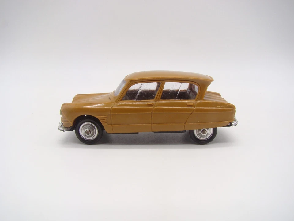 NOREV - CITROEN AMI6 DE 1961 - MARRON - N° 54 - 1/43 - ANCIEN - - Photo 1/4