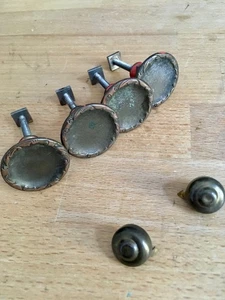 4 schöne Schubladengriffe aus Metall zum Restaurieren, mit Schloßkasten - Bild 1 von 8