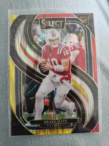 2024 Panini Select - Premier Level Drake Maye #113 Red & Yellow Shock Prizm (RC) - Foto 1 di 2