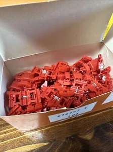 Box mit 100 - ROT -TE Konnektivität 6264374 BRANDNEU - Bild 1 von 4
