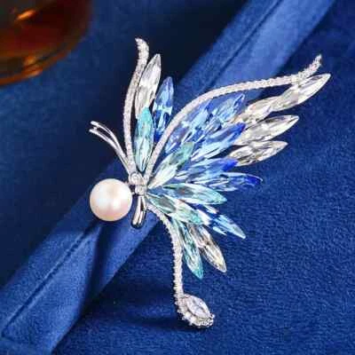 Shiny Marquise & Round Cut 17.59CT Sapphire With Pearl Pretty Butterfly Brooch - Image 1 of 4