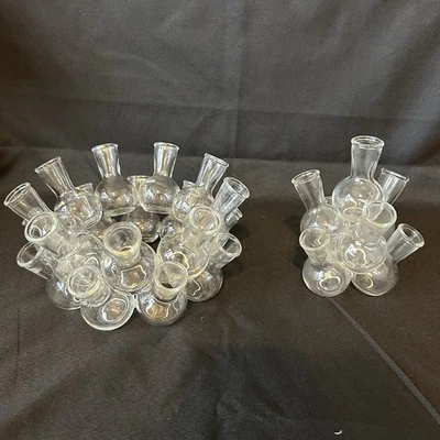 Vintage Glass Beaker Plant Propagation Station 25 Test Tube Vase Rooter 2 Pieces - Image 1 of 4
