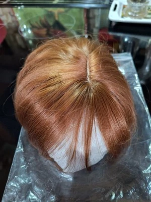 Topper de pelo castaño rojizo Foto 1 de 3