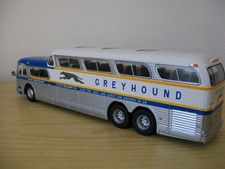 Greyhound Scenicruiser bus 1956 1:43 model by ixo/hachette new in blister pack