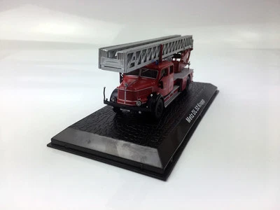 Atlas 1:72 Metz DL 52 Krupp Fire Engine Diecast Metal Model - Image 1 of 4