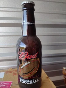 Botella de cerveza de fútbol americano Budweiser Because It's 15" vaso jarra King vacía - Imagen 1 de 4