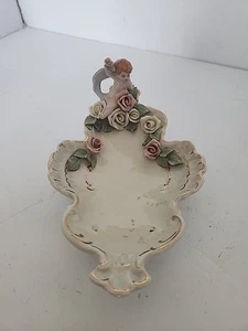 Plato de baratija vintage de porcelana rosa borde dorado marfil - Imagen 1 de 23