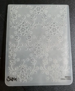 SIZZIX Textured Impressions Embossing Folder Nordic Flowers New Out of Pkg A2 - Picture 1 of 2