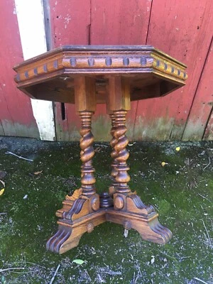 Mesa octogonal de roble jacobino Grand Rapids años 30 rara envío de la depresión OK Foto 1 de 4