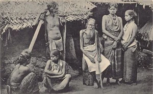 SRI LANKA - A village family - Publ. John & Co. - Picture 1 of 2