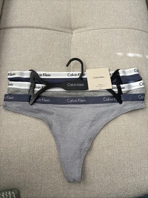 Pack de 3 tangas Calvin Klein carrusel algodón elástico nuevas con etiquetas Foto 1 de 4
