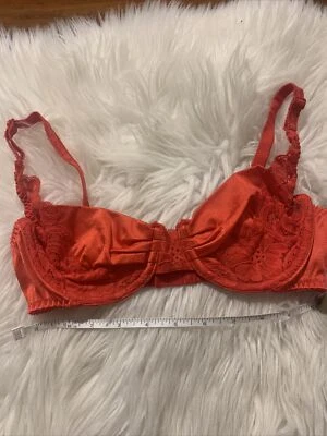 Triumph International Vintage Paloma Uplift Bra Hot Red Small Sexy - Image 1 of 4