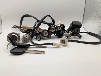 93-96LEXUS JZZ31L SC400SC300 JUEGO DE LLAVES DE BLOQUEO DE GUANTE DE PUERTA DE MALETERO DE ENCENDIDO FABRICANTE DE EQUIPOS ORIGINALES *3 LLAVES* Foto 1 de 4