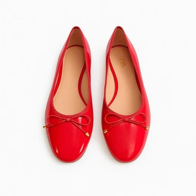 Zapatos planos de ballet Zara Trafaluc rojos veganos charol talla 37 lazo clásico sin cordones  Foto 1 de 4