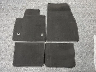 OEM 2017-2024 Cadillac XT5 4pc Floor Mat Black Carpet Mats 84578193 - Изображение 1 из 4