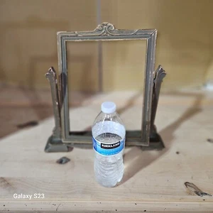 What is left of an Antique Tilting Picture Frame - Picture 1 of 8