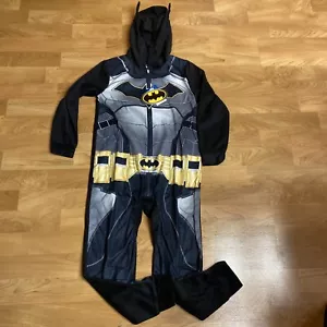 NWt Size 8 boys Batman superhero winter christmas pajamas sleeper pj - Picture 1 of 3