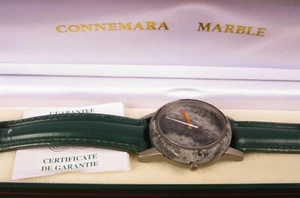VINTAGE CONNEMARA MARBLE LUCK OF THE IRISH GREEN LEATHER BAND WATCH IN BOX ! - Picture 1 of 1