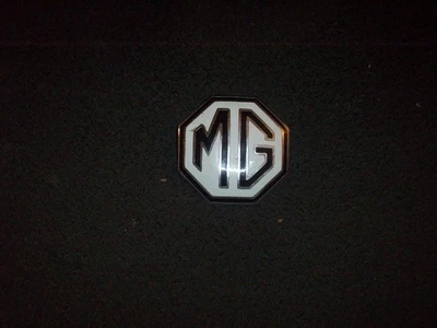 Insignia emblema MG de colección OEM esmalte blanco y negro coche deportivo MGB MGA AUTOMÓVIL Foto 1 de 2