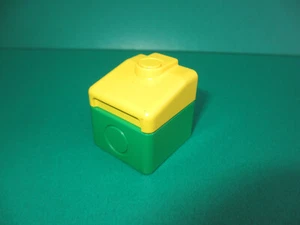 Lego Duplo Eisenbahn Ersatzstein für E-Lok Aufsatz mit Nase gelb grün (010224Q) - Bild 1 von 1