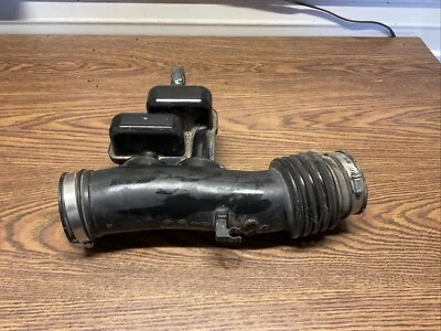 2004 - 2006 NISSAN Quest OEM 3.5L QUEST AIR CLEANER DUCT!!!!!!!!!! - Image 1 of 4