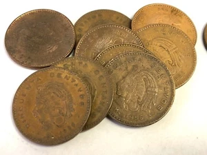 1950s Mexico 50 Centavos, Aztec King Cuauhtemoc, 33mm vintage Mexican coins - Picture 1 of 2