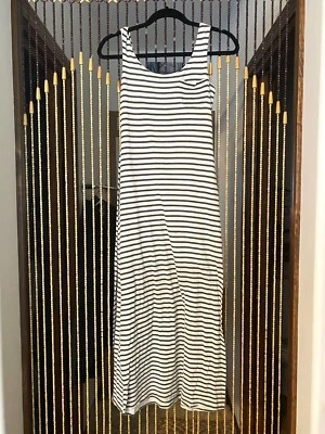 Maxi Vestido Charlotte Russe Beige/Verde Oliva Rayas Forrado/Encubrimiento Talla XS Foto 1 de 4