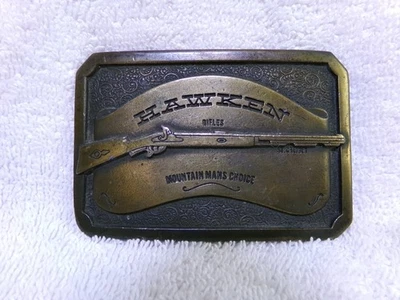 Rifles Hawkin de bronce "Mountain Mans Choice" 1976 hebilla de cinturón arte de estudio de Wyoming Foto 1 de 4