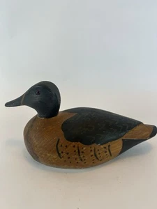 "Estatuilla de arte popular vintage pintada a mano señuelo de pato de madera 9"" ojos de vidrio" - Imagen 1 de 20