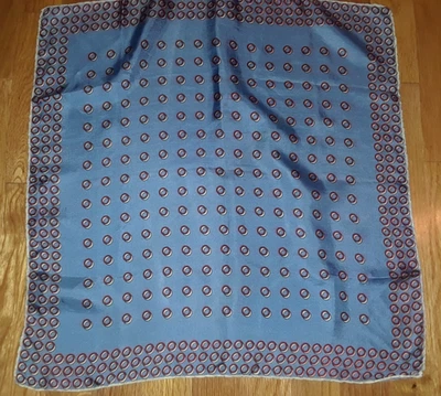 Cuadrado de bolsillo 100 % seda con lunares círculos azules rojos 18" LEER Foto 1 de 4