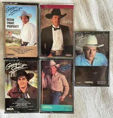 Lot Of 5 George Strait Cassette Tapes Ocean Front Property Living It Up Untested Foto 1 de 2
