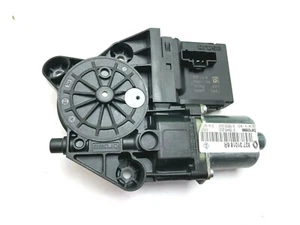 GENUINE RENAULT SCENIC MK3 NSR REAR PASSENGER SIDE LEFT WINDOW MOTOR 2009-2015 - Picture 1 of 2